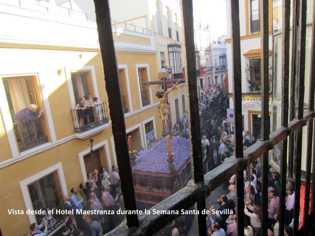 Hotel Maestranza Sevilla Bagian luar foto