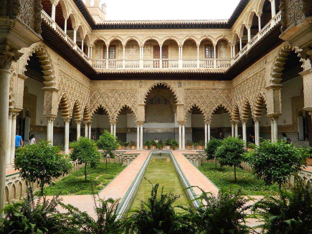 Hotel Maestranza Sevilla Bagian luar foto